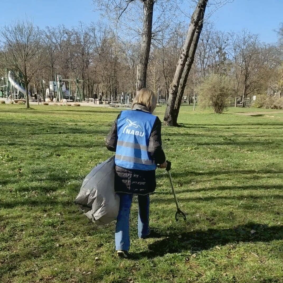 Magdeburg putzt sich im Rotehornpark - Foto: NABU/Grit Liebelt